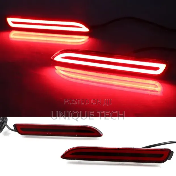 2 Pcs Toyota Rear Bumper Lights (Brake, Indicator, Parking) - 1