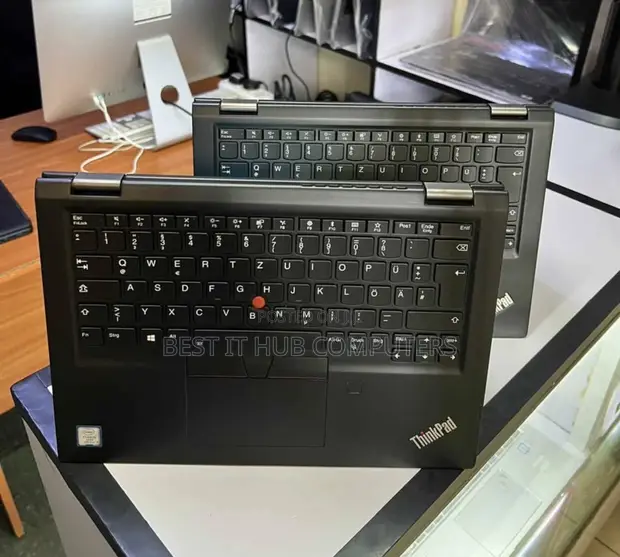 Lenovo ThinkPad X390 Yoga 16GB Intel Core i7 512GB SSD - 1