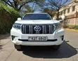 Toyota Land Cruiser Prado 2011 White - 2