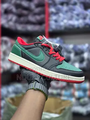 Air Jordan 1 Retro Low OG "Gorge Green"