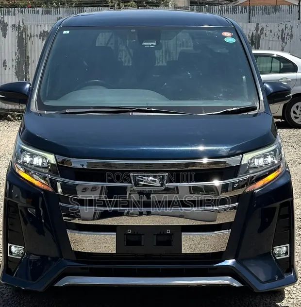 Toyota Noah 2.0 FWD (8 Seater) 2020 Nyeusi - 1