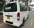 Toyota HiAce 2013 Nyeupe - 4