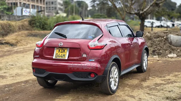 Nissan Juke 2015 Maroon - 1