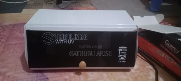 Sterilizer ya UV kwa Vifaa vya Saluni na Barber - 1