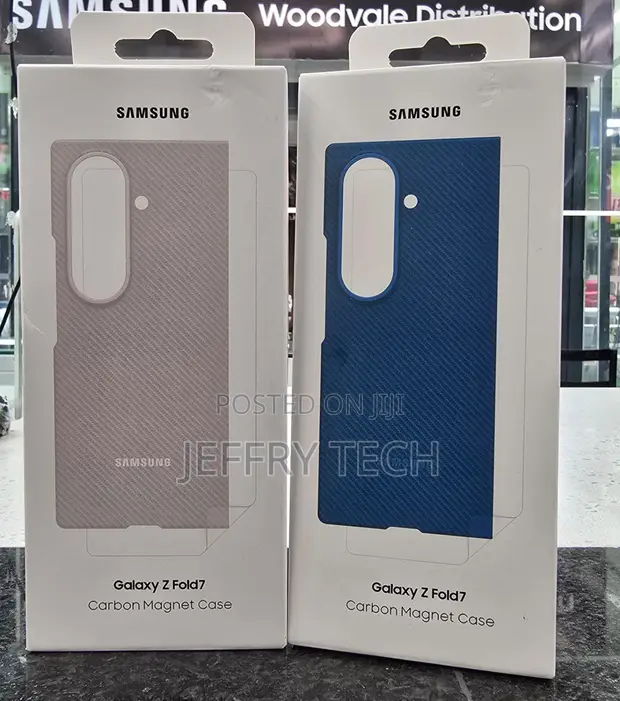 Samsung Galaxy Z Fold7 Carbon Magnet Case - 1