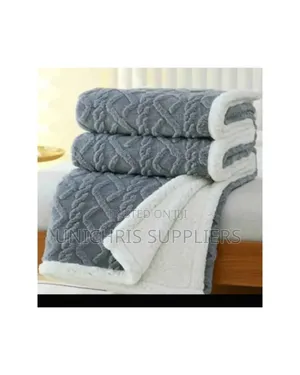 Blanketi ya Sharper Fleece Woolen