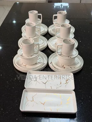 Seti ya Vyakula vya Kula ya Vipande 32 ya Stoneware ya Marble