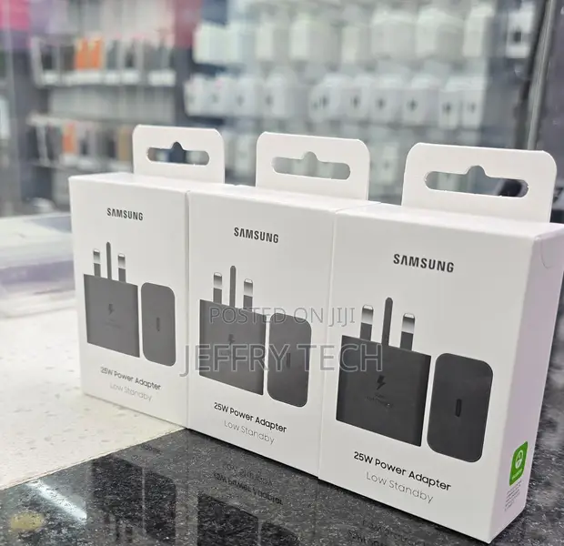 Samsung 25W USB-C Power Adapter - Black - 1