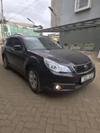 Subaru Outback 2012 Nyeusi - 2