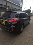 Subaru Outback 2012 Nyeusi - 5
