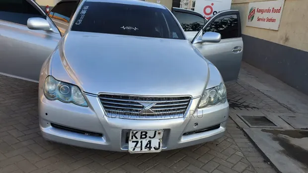Toyota Mark X 2.5 AWD 2005 Nyeupe - 1