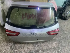 Toyota Vitz Boot - 2018
