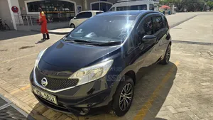 Nissan Note 1.2 Petrol 2016 Nyeusi