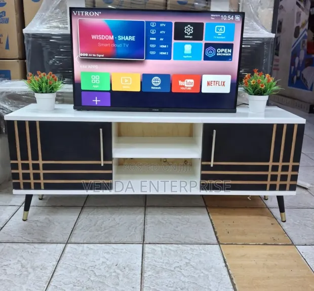 Sydney Modern 4FT Wooden TV Stand - White/Black - 1