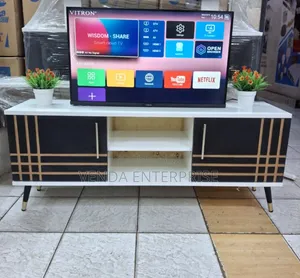 Sydney Modern 4FT Wooden TV Stand - White/Black