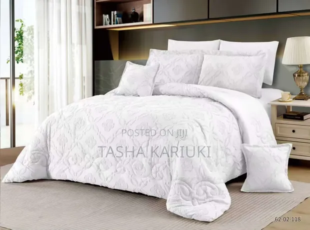 Set ya Duvet ya 6x7 yenye Tufting - Mpya Kabisa - 1