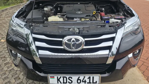 Toyota Fortuner 2018 2.4 GD-6 - 1