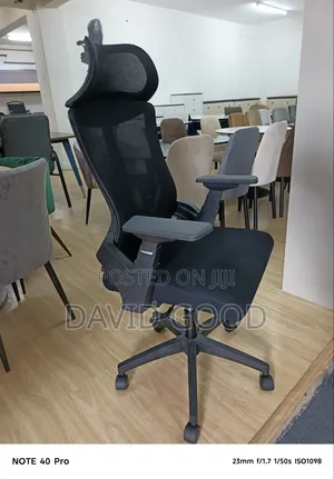 High Back Mesh Office Chair - Brand New