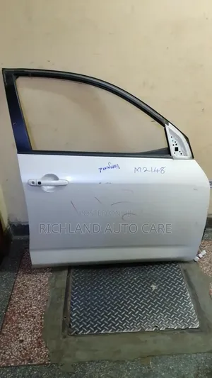 Toyota Vanguard Front Right Door