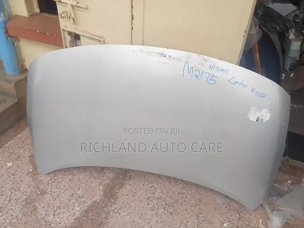 Nissan Latio N17 Bonnet (2016) - 1