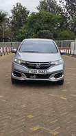 Honda Fit Hybrid 2017 Silver - 1