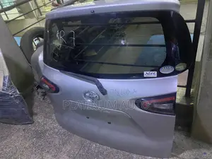 Toyota Sienta 2018 Boot