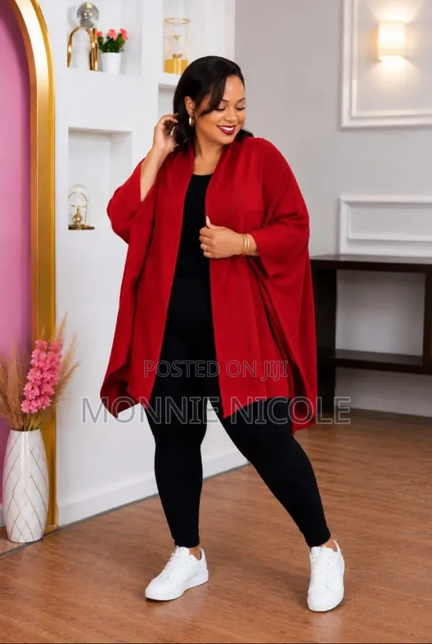 Kaya Cape Poncho / Women's Shawl - 1