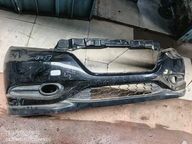 Honda Vezel Front Bumper (2012) - 1