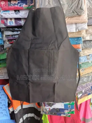 Apron Mpya ya Beige