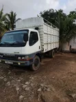 Mitsubishi Canter 2002 Nyeupe - 2