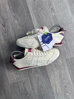 Classic 👌🏾Onitsuka Tiger Mexico 66. Sizes 38-45.