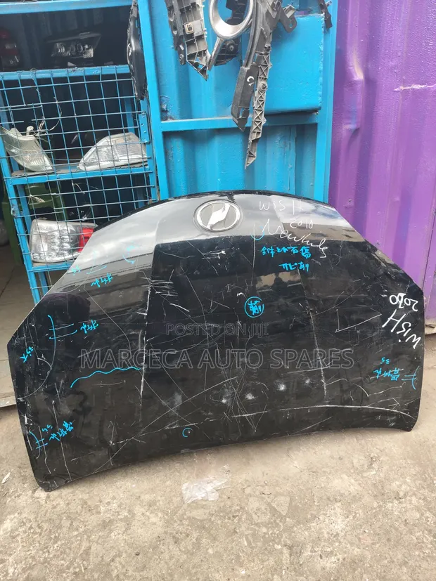 Bonnet ya Toyota Wish 2010 yenye Logo - 1
