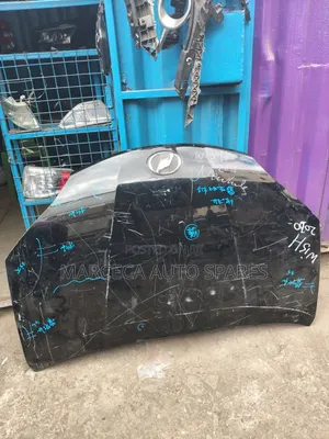 Bonnet ya Toyota Wish 2010 yenye Logo