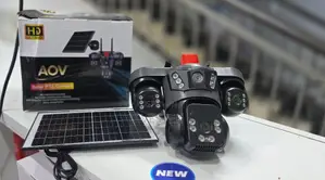 Kamera ya CCTV ya Nje ya V380 Pro 4G yenye Triple Lens na Solar PTZ