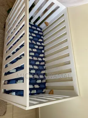 Adjustable Baby Crib (120x60cm)