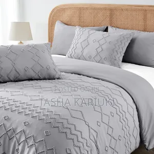 Premium Tufted Duvet Cover Set (6x7)