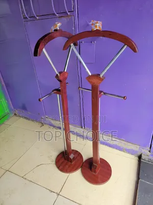 Msimamo wa Valet wa Mbao wa Kifahari / Hanger ya Nguo