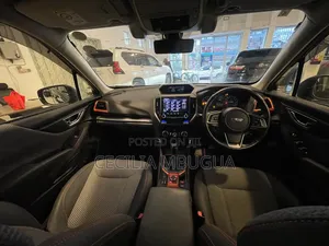 Subaru Forester 2019 Nyeusi