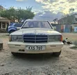 Mercedes-Benz W124 1985 - Ivory - 2