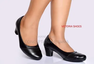 Classic Ballet Flats & Victoria Shoes - Women's Black