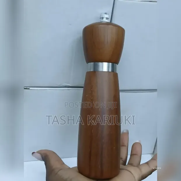 Wooden Pepper Grinder - Alp - 1