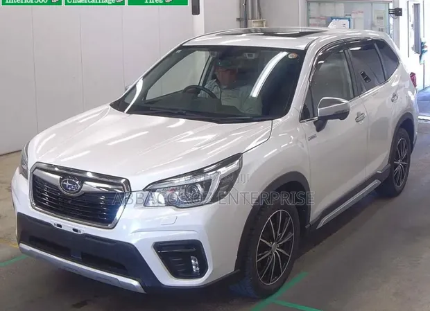 Subaru Forester 2018 White - 1