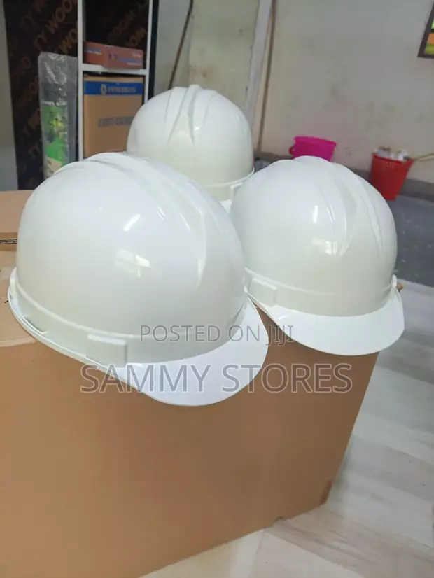 Adjustable Safety Helmet for Construction Work - 1