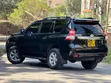 Toyota Land Cruiser 2015 Nyeusi - 3