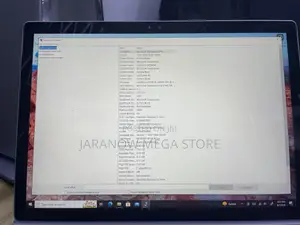 Microsoft Surface Book 13.5" i5 8GB RAM 128GB SSD