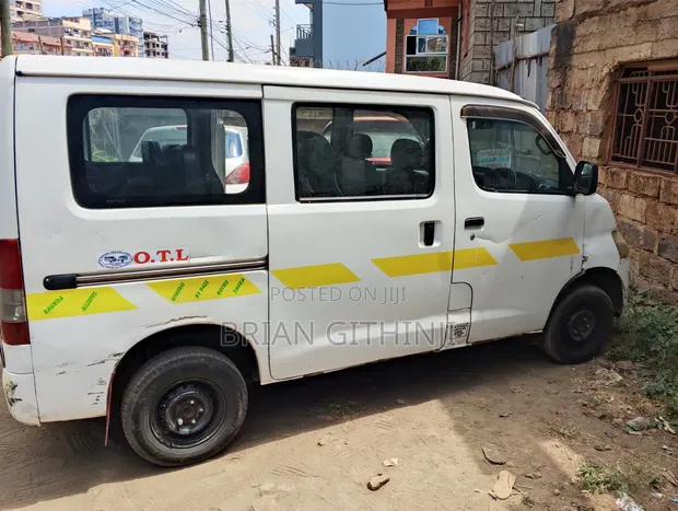 Toyota TownAce 2008 Nyeupe - 1