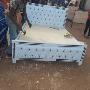 Brand New Mockett Bed 5x6 White
