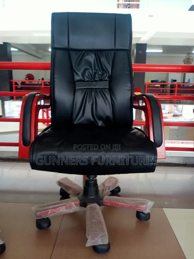 Brand New Boss Office Products Executive Chair - 1