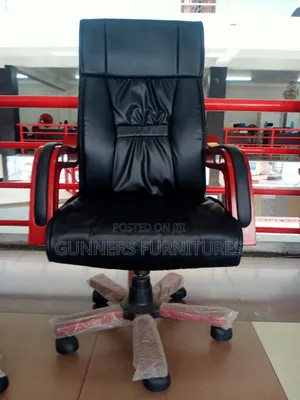 Brand New Boss Office Products Executive Chair