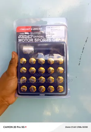 Rays 20pc Gold Closed Ended Tuner Lug Nuts for Nissan/Subaru